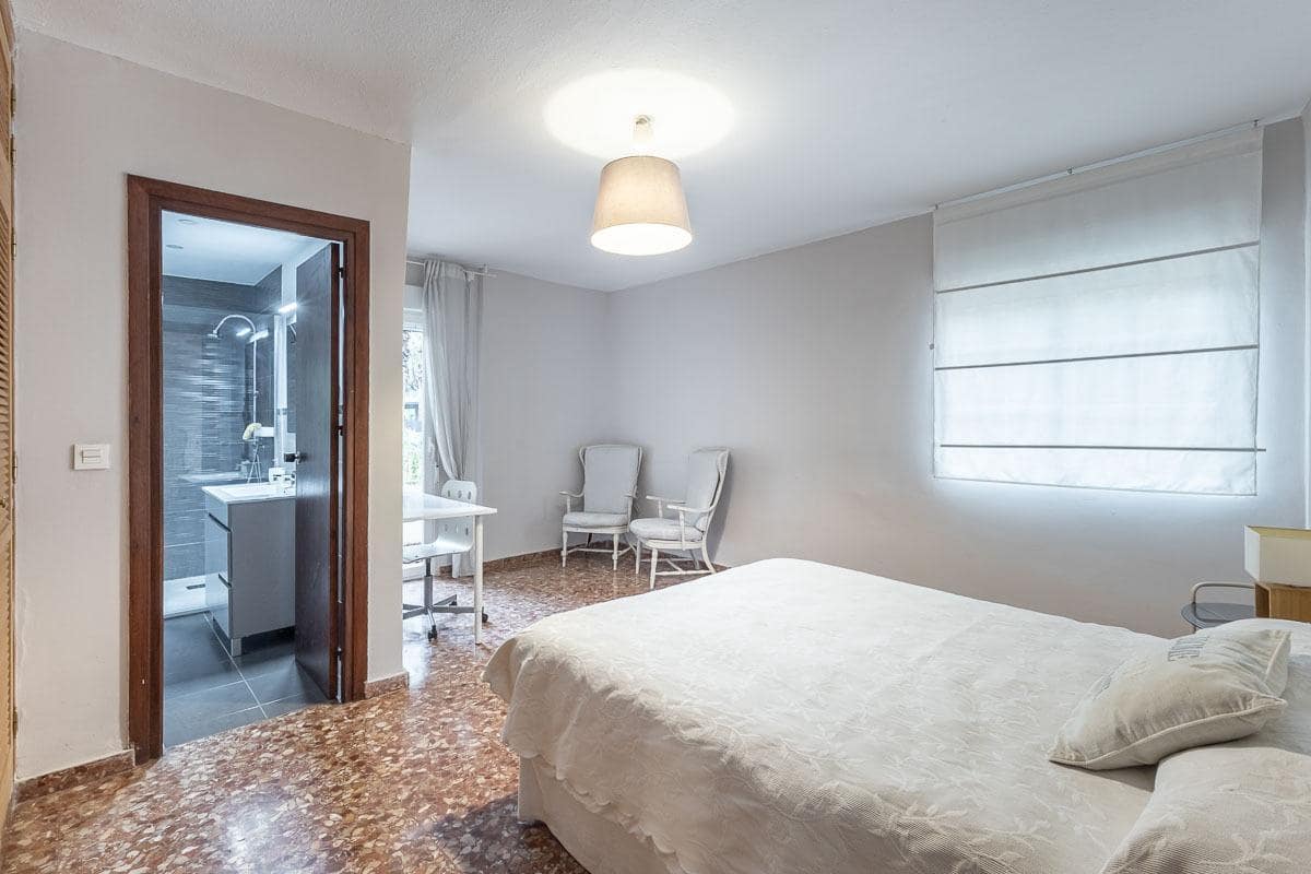 4 slaapkamer Flat te koop in Almunecar - € 410.000 (Ref: 9720219)