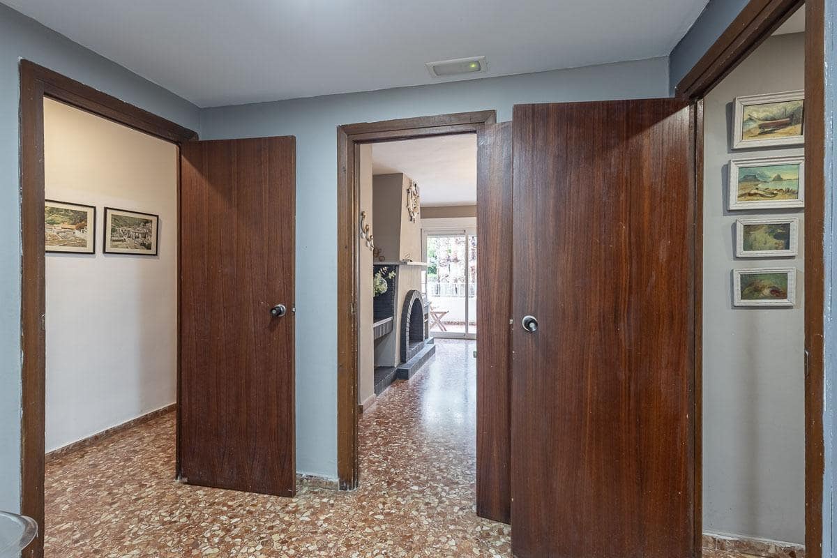 4 slaapkamer Flat te koop in Almunecar - € 410.000 (Ref: 9720219)