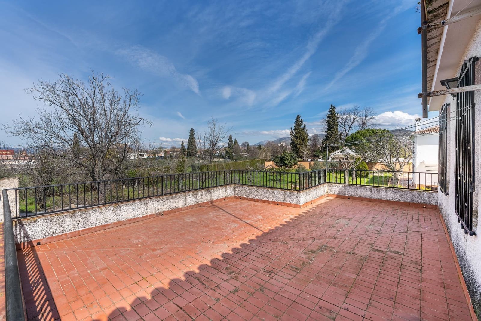 6 quarto Moradia para venda em Vegas del Genil com piscina garagem - 695 000 € (Ref: 9720220)