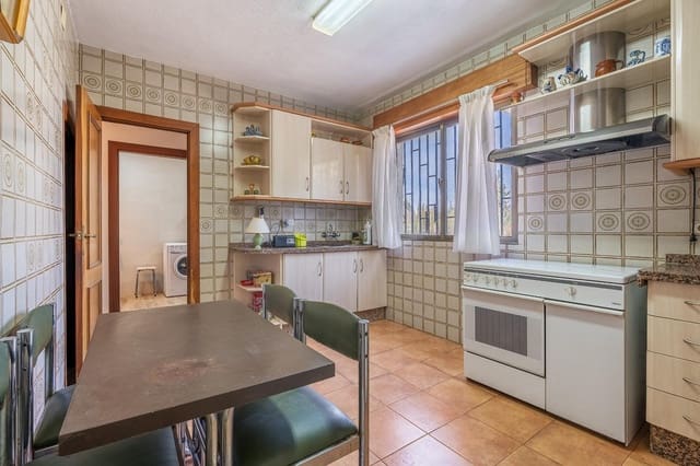 6 quarto Moradia para venda em Vegas del Genil com piscina garagem - 695 000 € (Ref: 9720220)