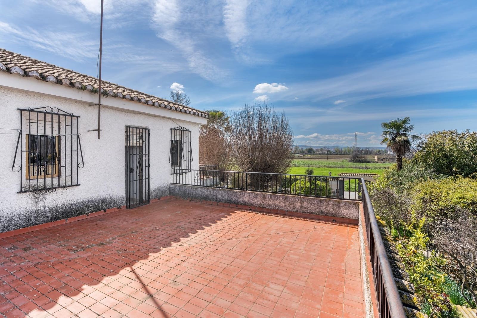 6 quarto Moradia para venda em Vegas del Genil com piscina garagem - 695 000 € (Ref: 9720220)