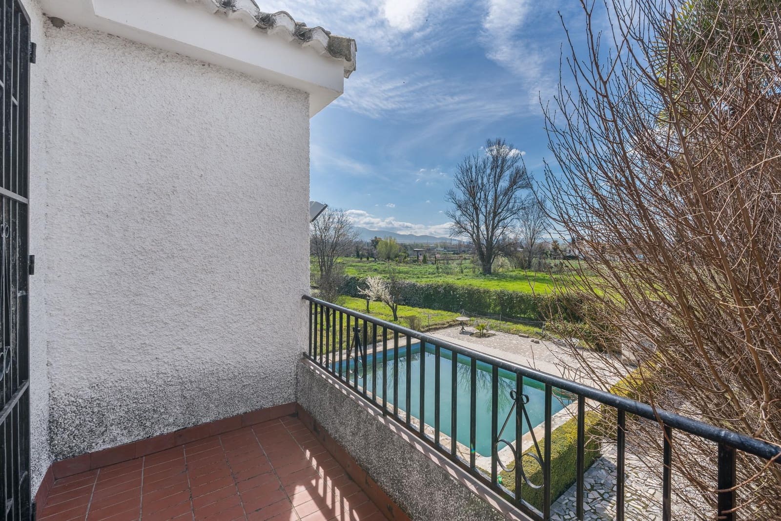 6 quarto Moradia para venda em Vegas del Genil com piscina garagem - 695 000 € (Ref: 9720220)