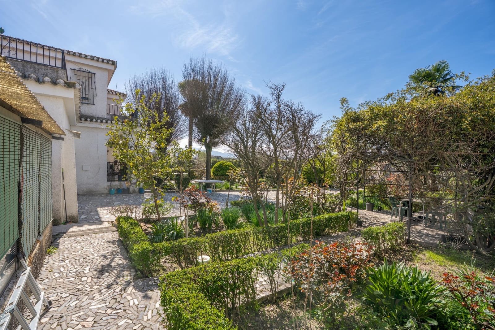 6 quarto Moradia para venda em Vegas del Genil com piscina garagem - 695 000 € (Ref: 9720220)