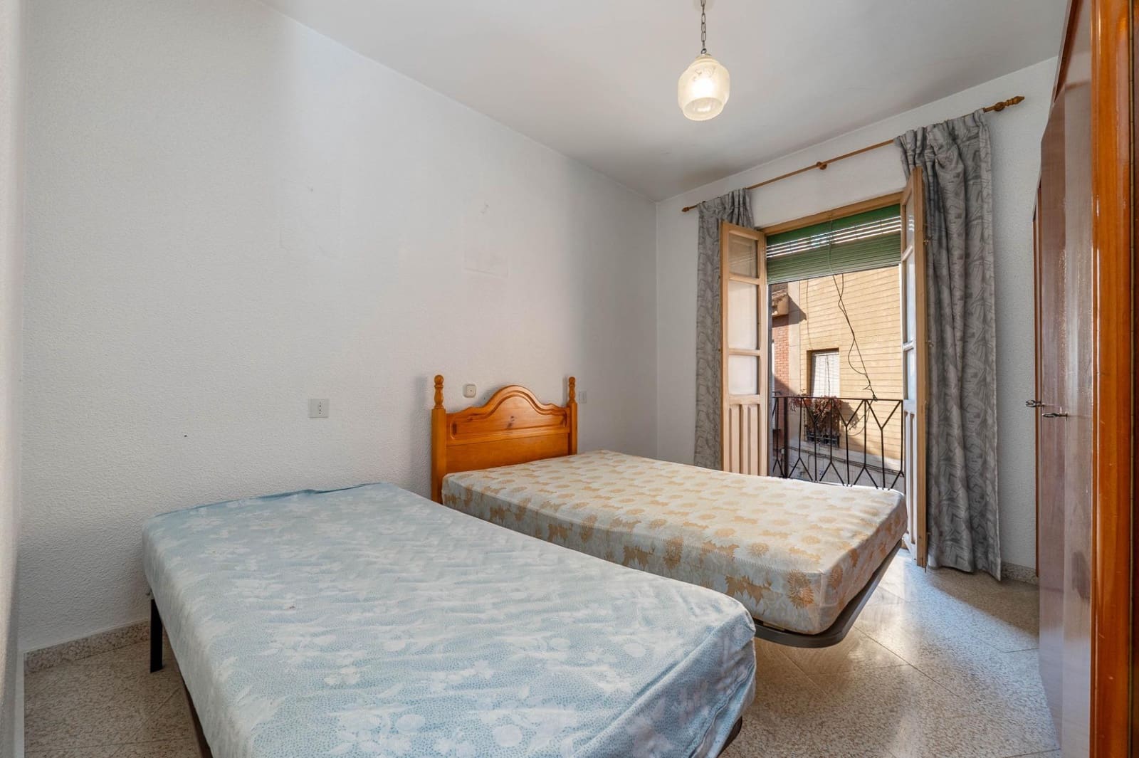 4 soveværelse Byhus til salg i Padul med garage - € 109.000 (Ref: 9720221)