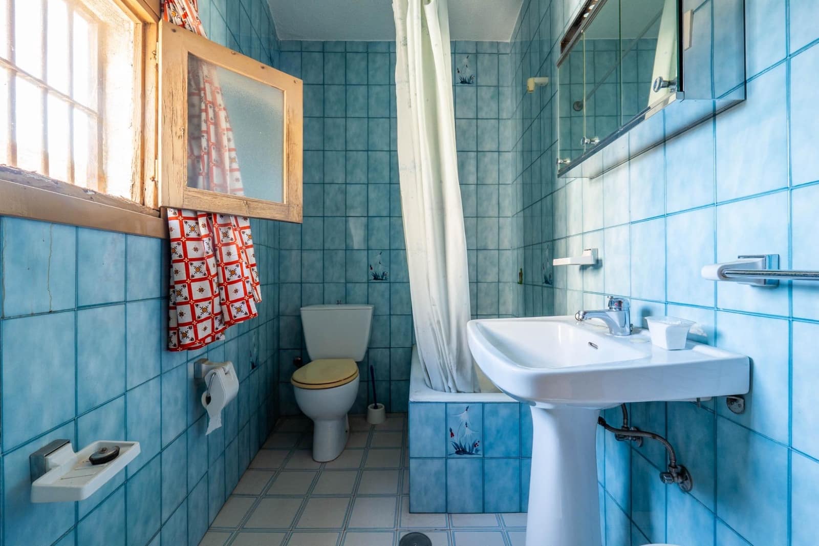 4 soveværelse Byhus til salg i Padul med garage - € 109.000 (Ref: 9720221)