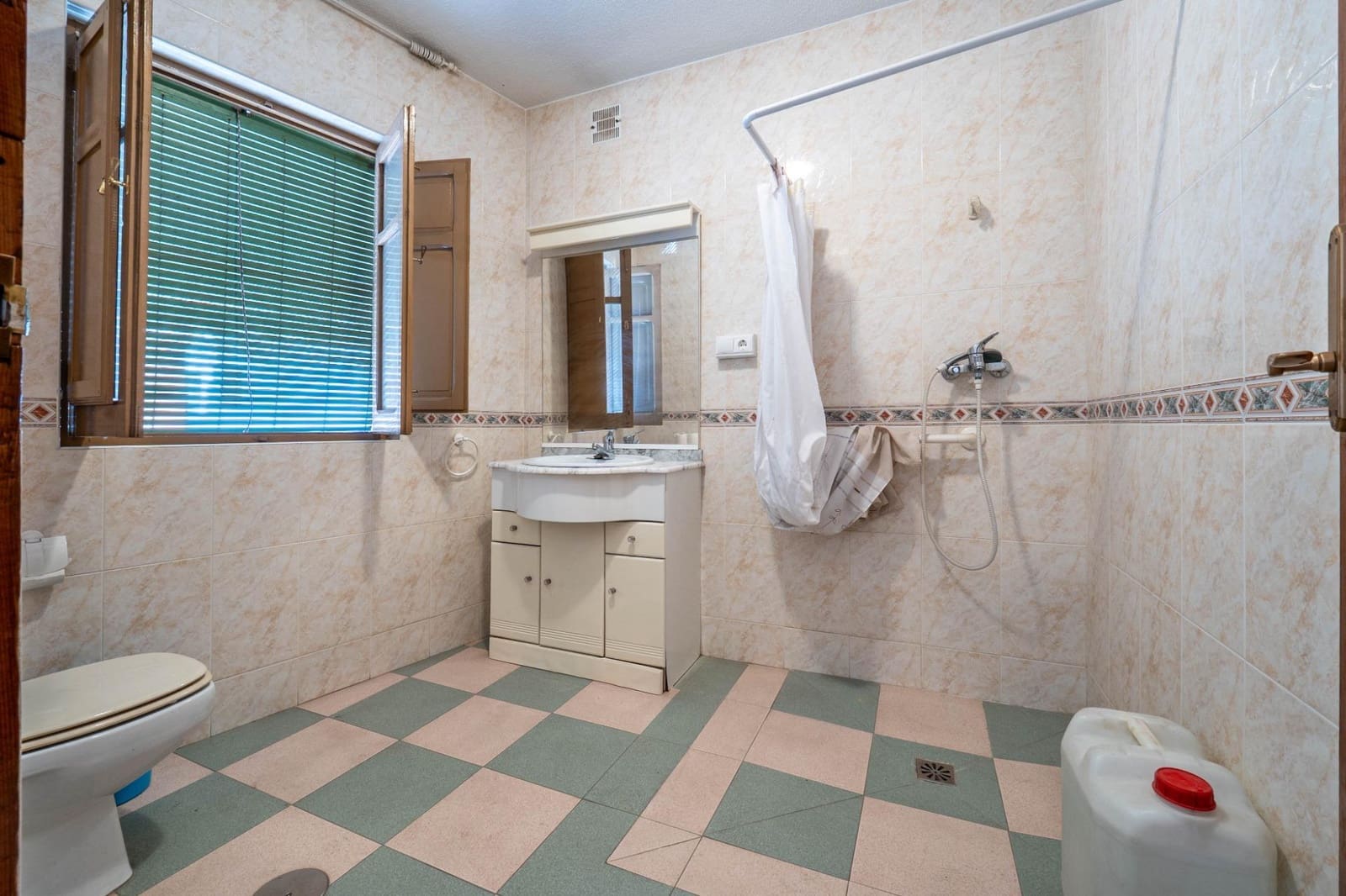 4 soveværelse Byhus til salg i Padul med garage - € 109.000 (Ref: 9720221)