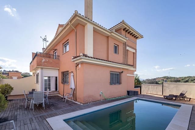 3 slaapkamer Halfvrijstaande villa te koop in Huétor Vega met zwembad garage - € 595.000 (Ref: 9722184)