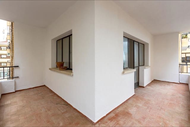 4 camera da letto Appartamento in vendita in Motril con garage - 150.000 € (Rif: 9722187)