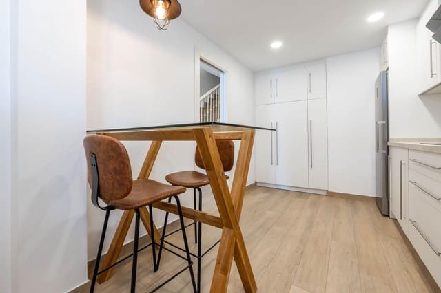 4 Zimmer Reihenhaus zu verkaufen in Ogíjares mit Garage - 297.900 € (Ref: 9726860)