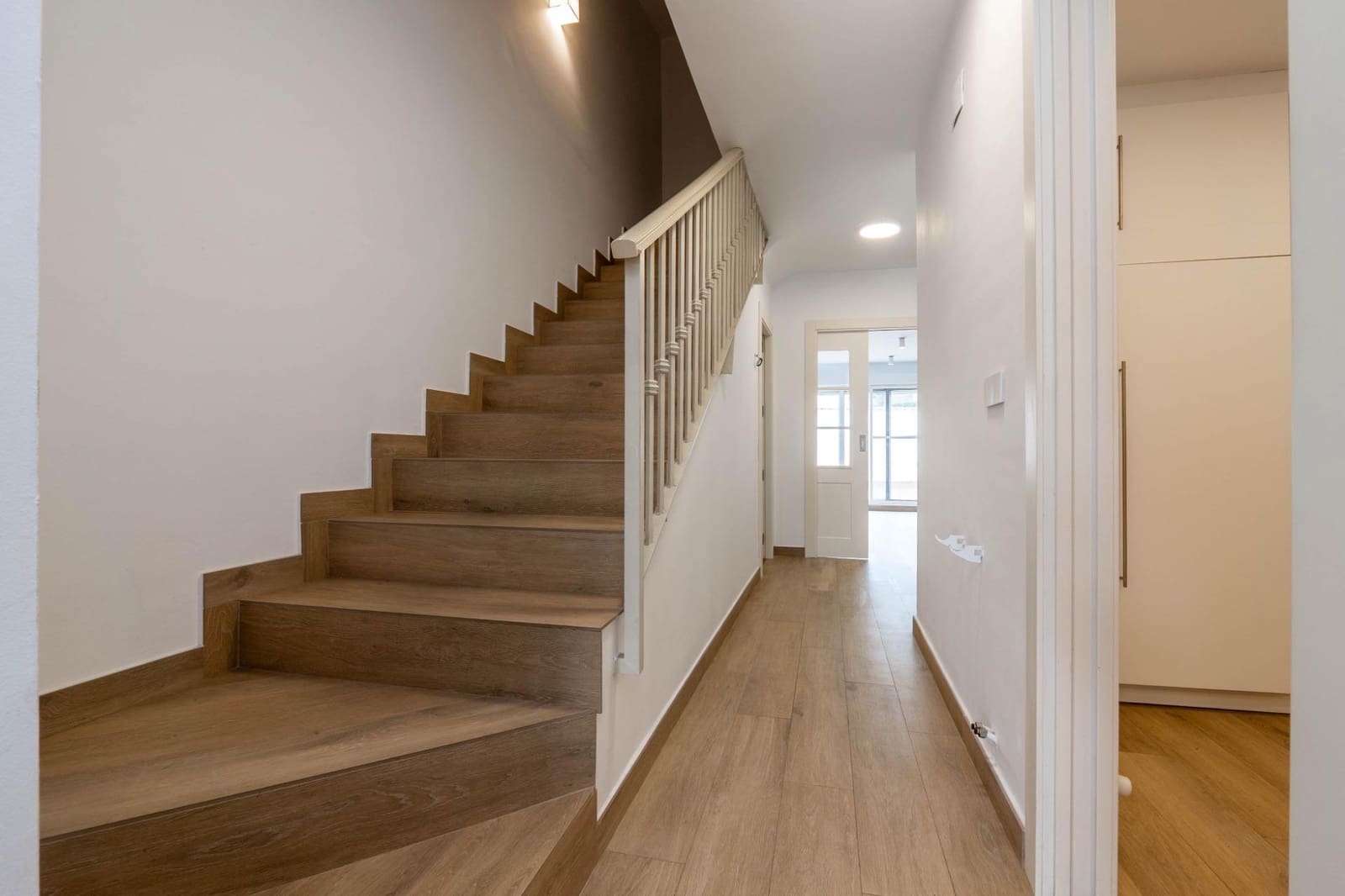 4 Zimmer Reihenhaus zu verkaufen in Ogijares mit Garage - 297.900 € (Ref: 9726860)