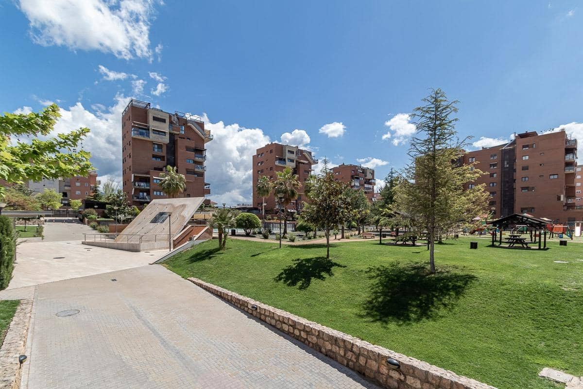 4 camera da letto Appartamento in vendita in Granada citta con piscina garage - 540.000 € (Rif: 9726862)