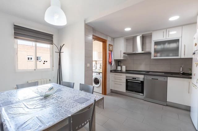 3 camera da letto Appartamento in vendita in Zaidin, Granada città con garage - 259.000 € (Rif: 9726863)