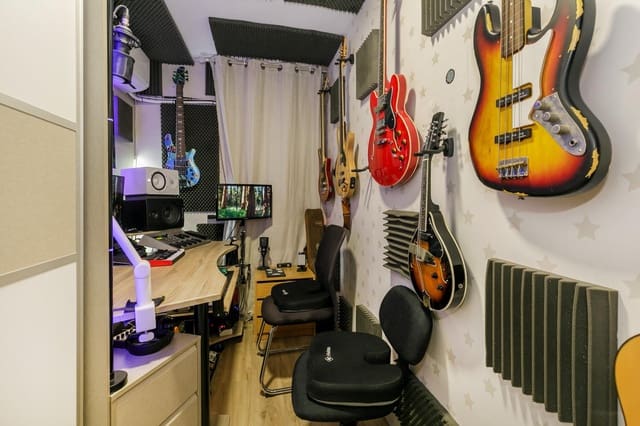 Piso de 3 habitaciones en Granada ciudad en venta con garaje - 250.000 € (Ref: 9726864)