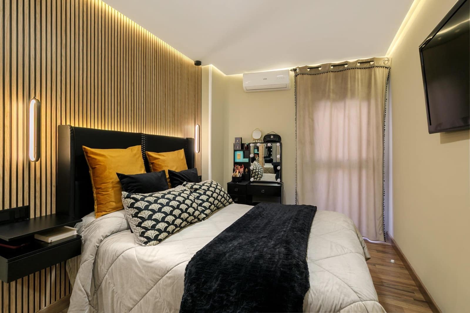 Piso de 3 habitaciones en Granada ciudad en venta con garaje - 250.000 € (Ref: 9726864)