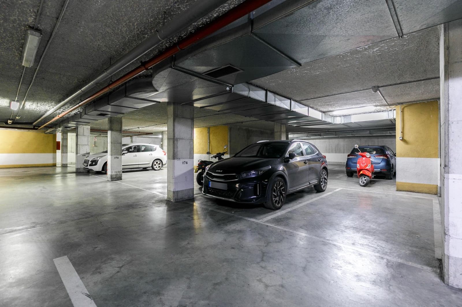 Piso de 3 habitaciones en Granada ciudad en venta con garaje - 250.000 € (Ref: 9726864)