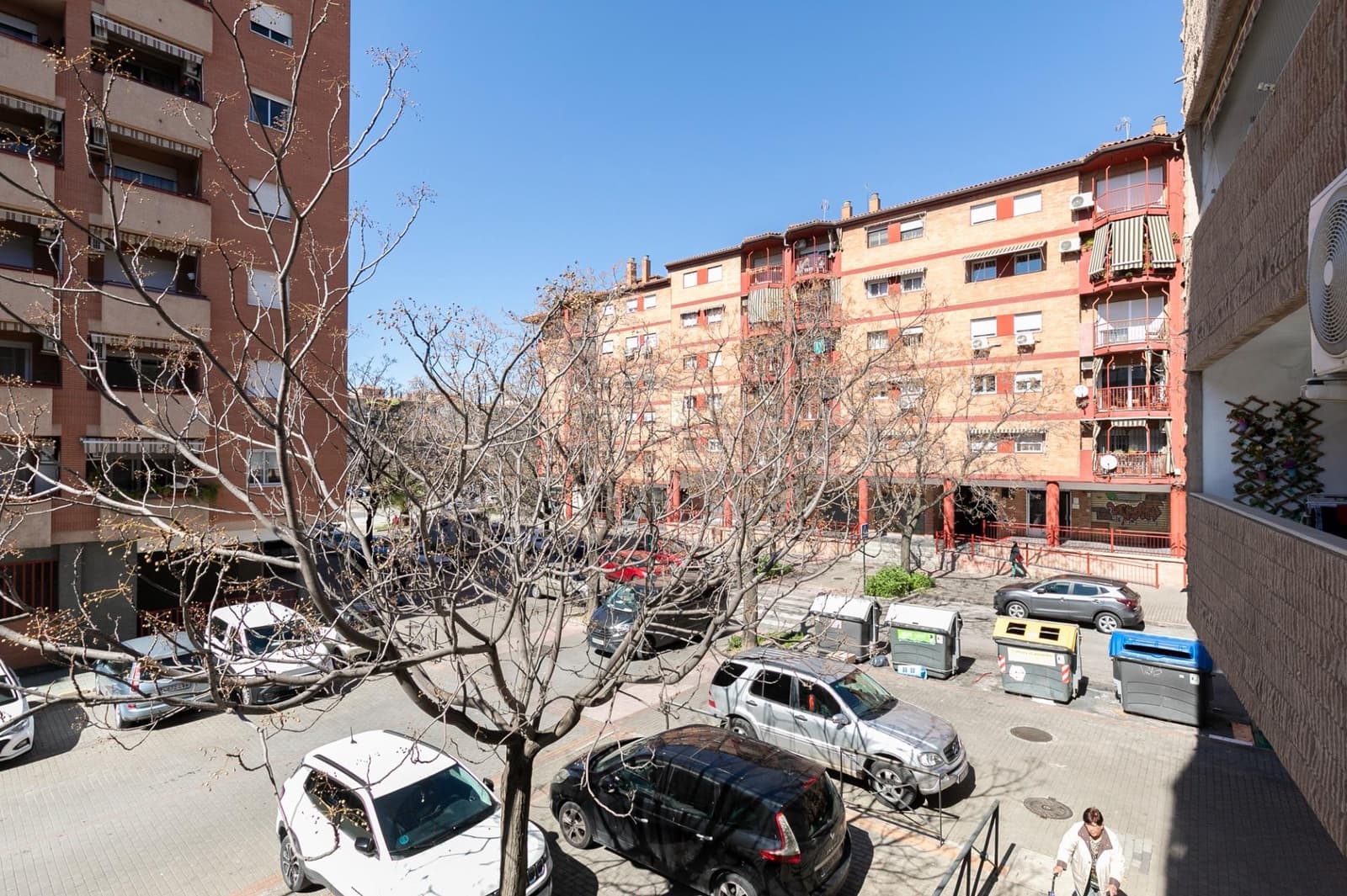 Piso de 3 habitaciones en Granada ciudad en venta con garaje - 250.000 € (Ref: 9726864)
