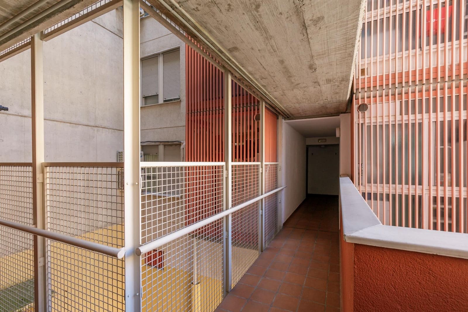 Piso de 3 habitaciones en Granada ciudad en venta con garaje - 250.000 € (Ref: 9726864)