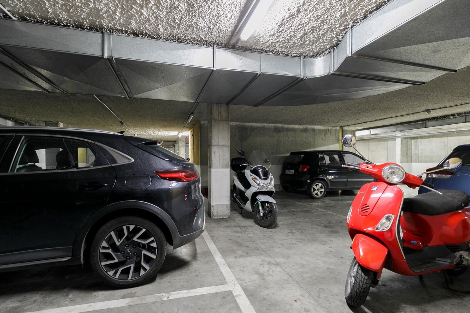 Piso de 3 habitaciones en Granada ciudad en venta con garaje - 250.000 € (Ref: 9726864)