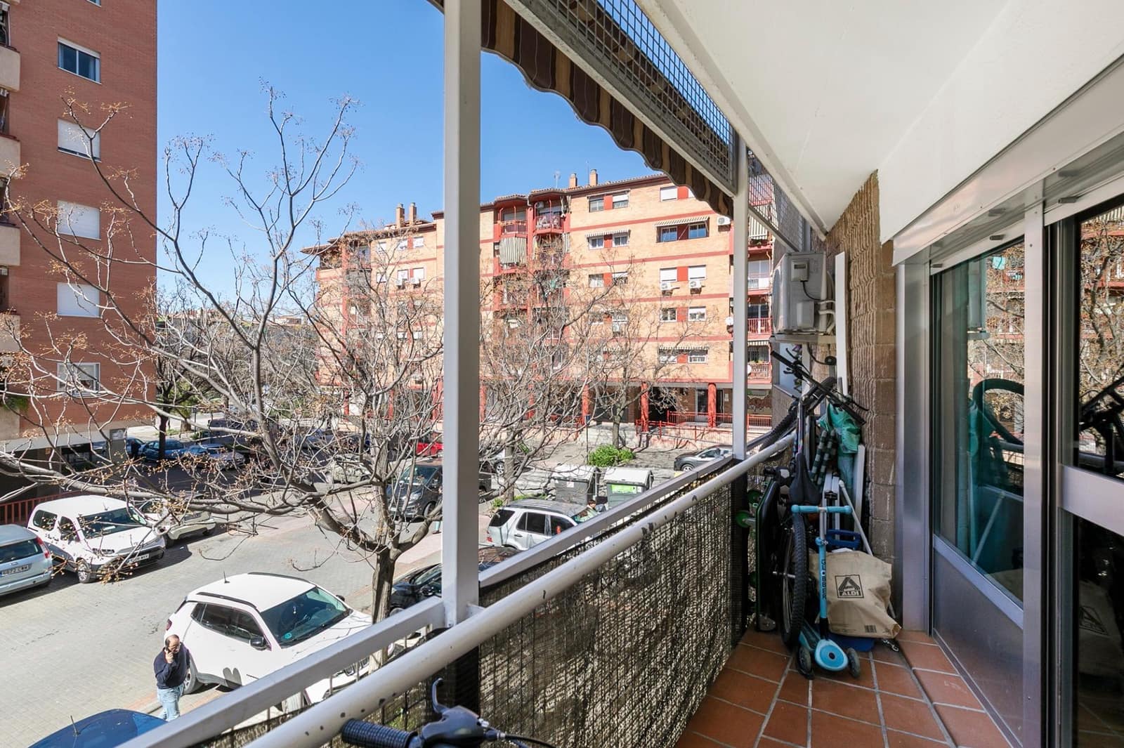 Piso de 3 habitaciones en Granada ciudad en venta con garaje - 250.000 € (Ref: 9726864)