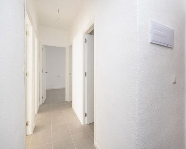 Piso de 3 habitaciones en Granada ciudad en venta - 220.000 € (Ref: 9726865)