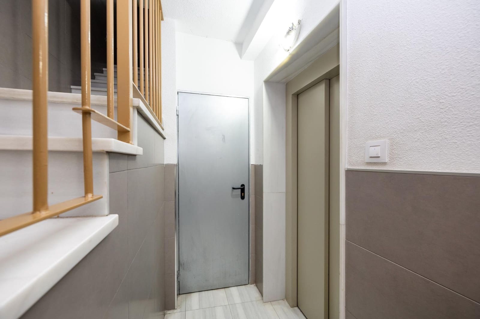 3 slaapkamer Flat te koop in Granada stad - € 220.000 (Ref: 9726865)