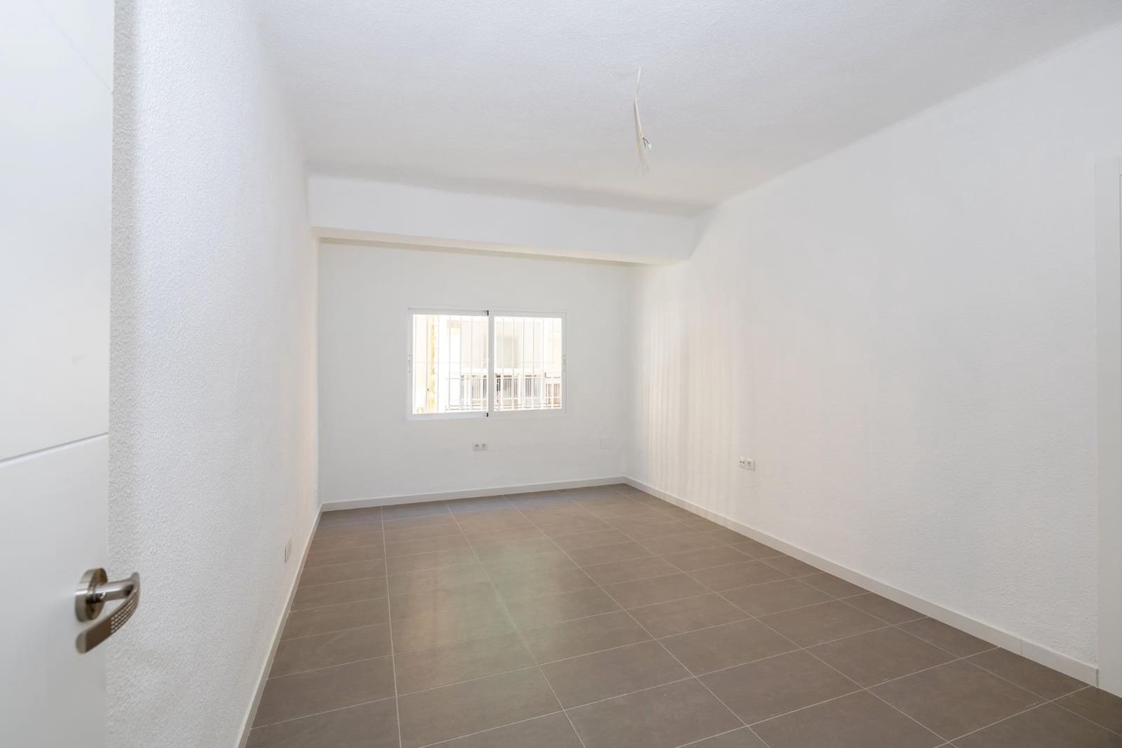 3 slaapkamer Flat te koop in Granada stad - € 220.000 (Ref: 9726865)