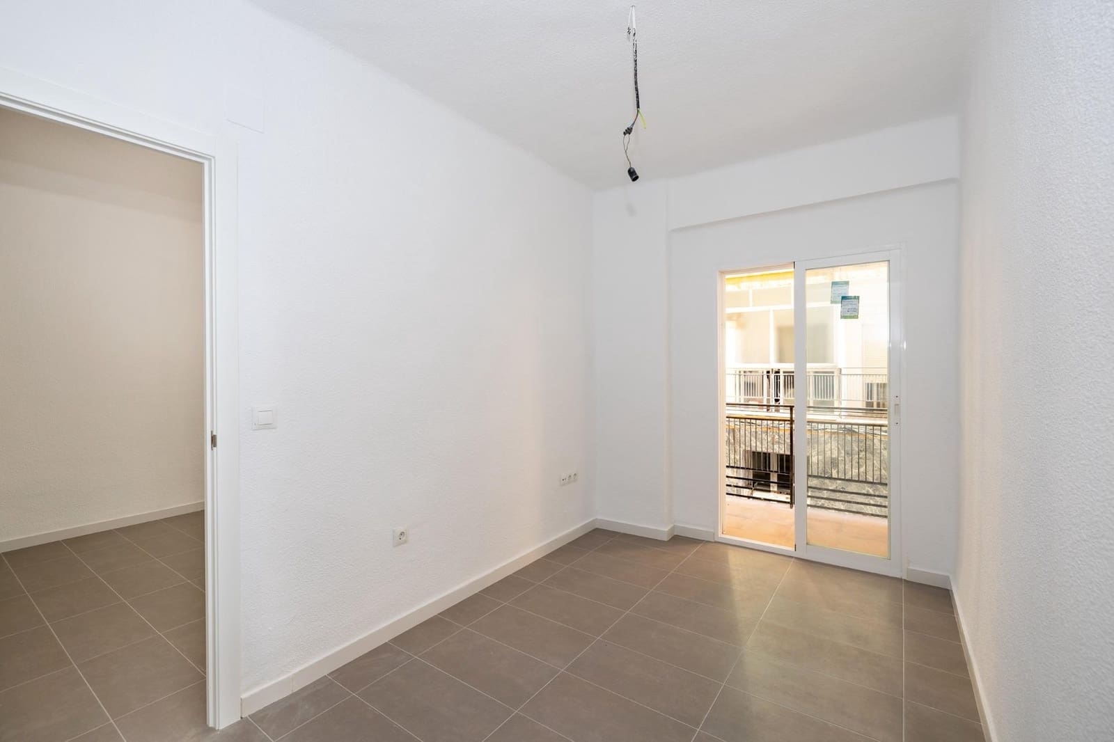 3 slaapkamer Flat te koop in Granada stad - € 220.000 (Ref: 9726865)