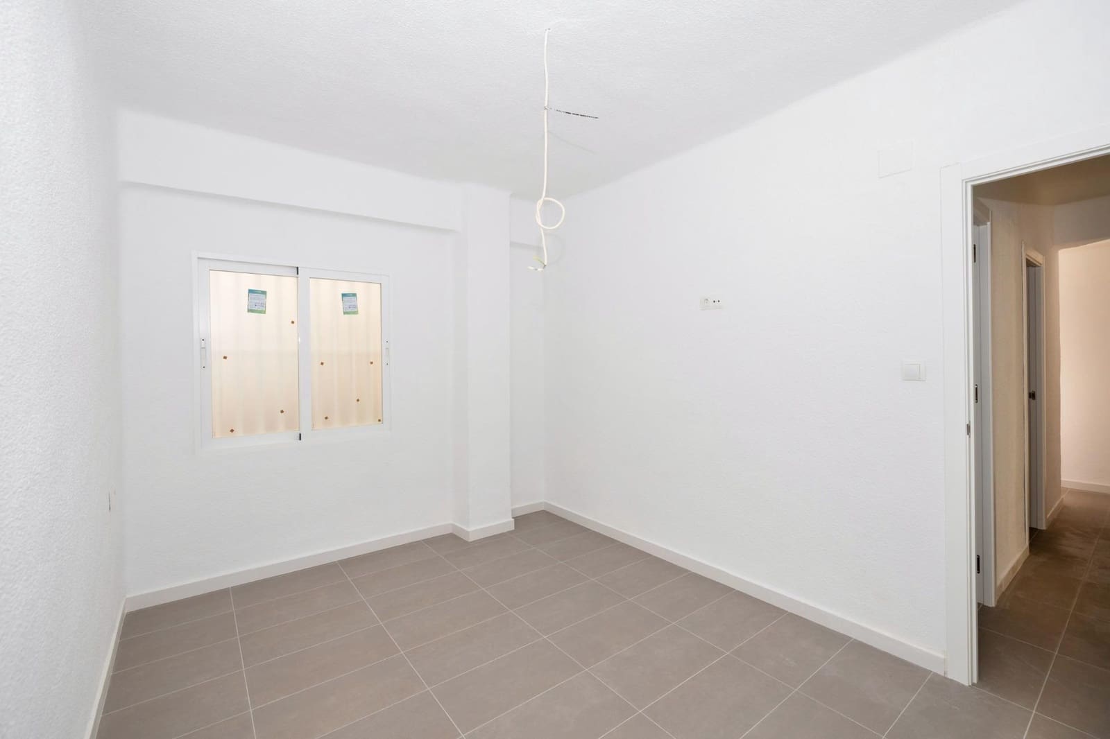 3 slaapkamer Flat te koop in Granada stad - € 220.000 (Ref: 9726865)