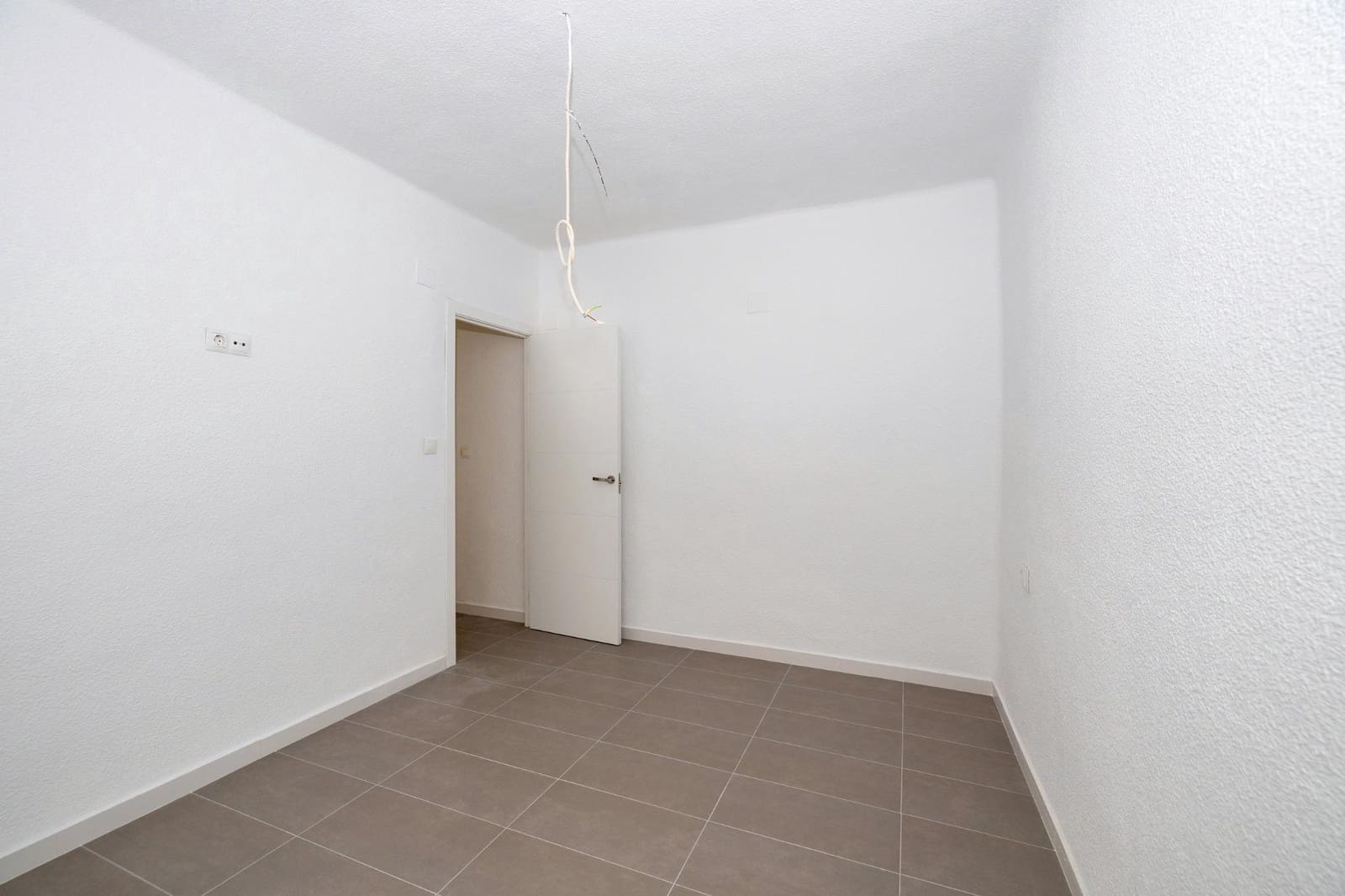 3 slaapkamer Flat te koop in Granada stad - € 220.000 (Ref: 9726865)