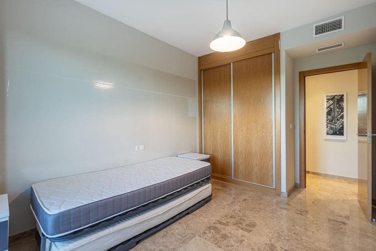 3 bedroom Flat for sale in Atarfe with pool garage - € 199,500 (Ref: 9726866)