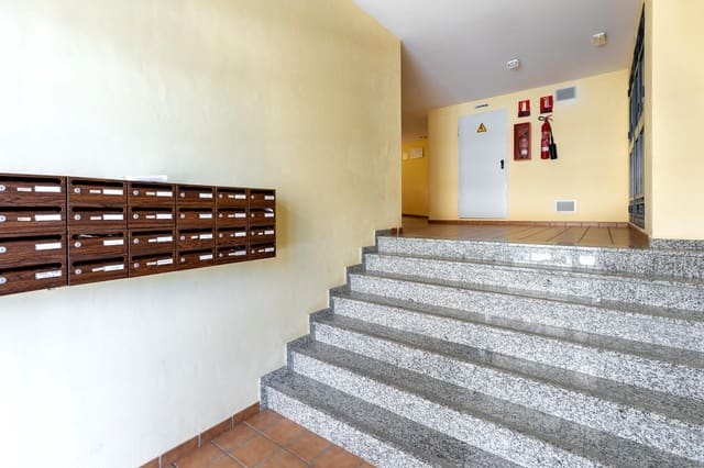 2 slaapkamer Flat te koop in Cúllar Vega met garage - € 129.000 (Ref: 9726867)