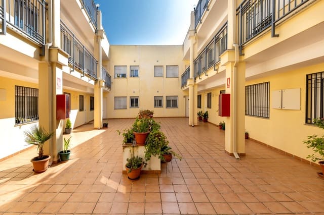 2 slaapkamer Flat te koop in Cúllar Vega met garage - € 129.000 (Ref: 9726867)