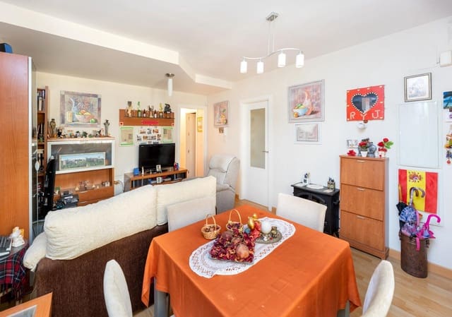 2 slaapkamer Flat te koop in Cúllar Vega met garage - € 129.000 (Ref: 9726867)