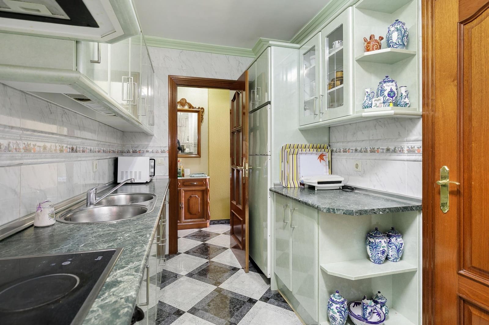 3 bedroom Flat for sale in Granada city - € 220,000 (Ref: 9726868)