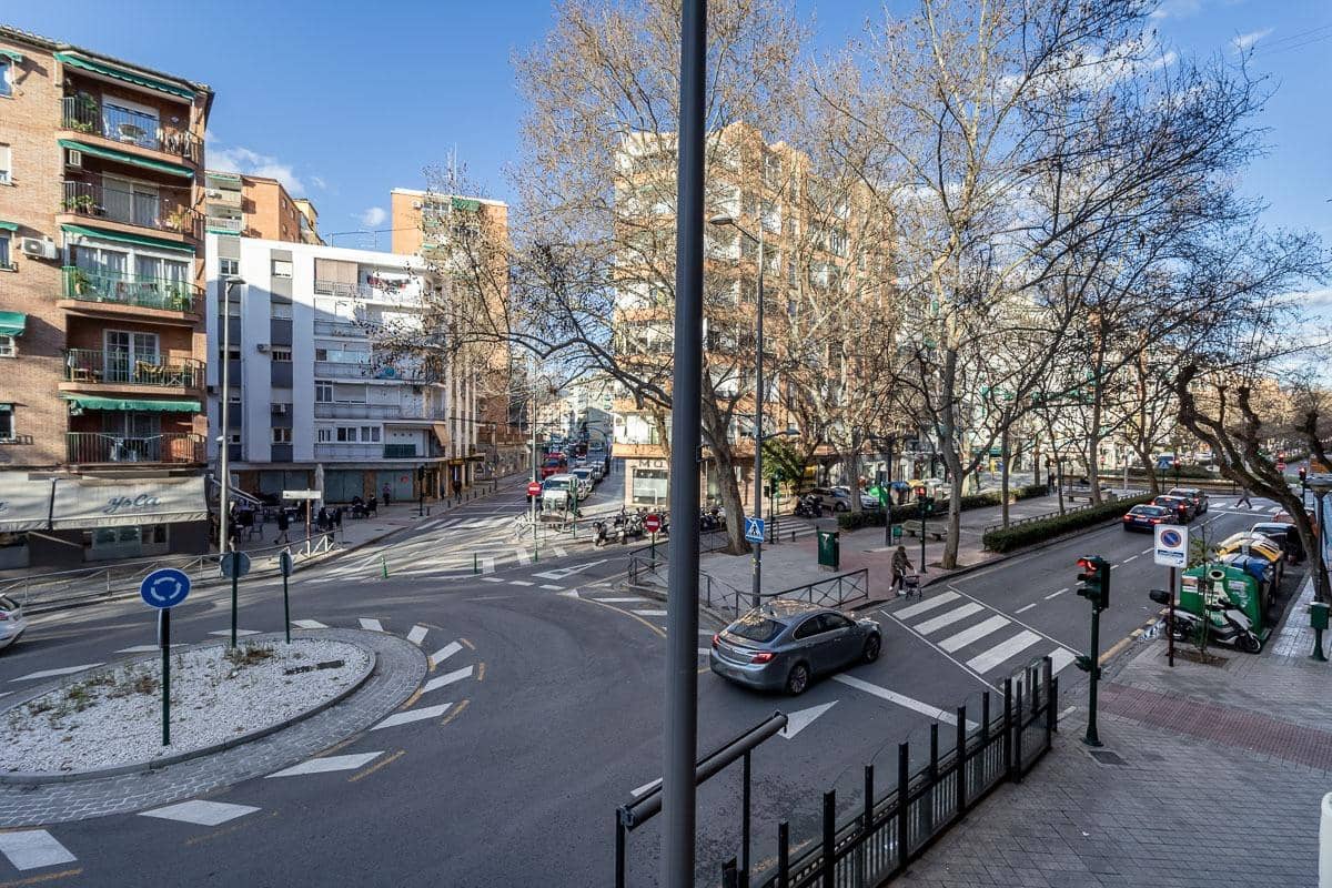 4 bedroom Flat for sale in Granada city - € 258,000 (Ref: 9732452)