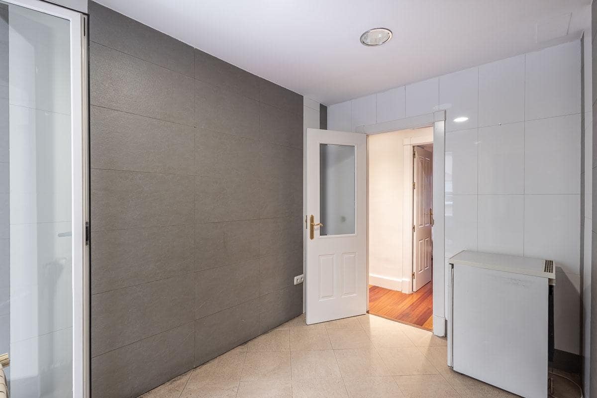 5 soveværelse Lejlighed til salg i Granada by - € 595.000 (Ref: 9732453)