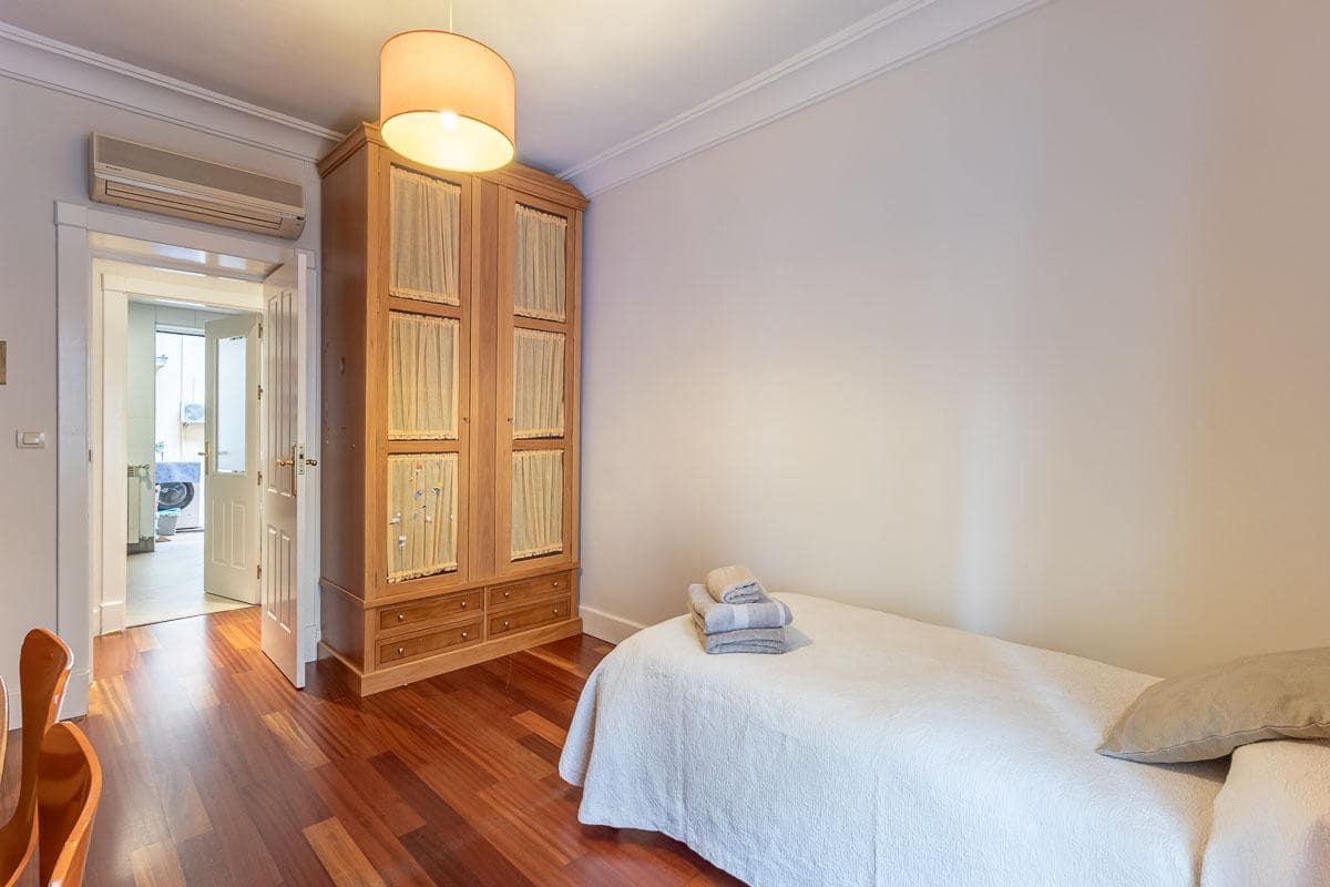 5 soveværelse Lejlighed til salg i Granada by - € 595.000 (Ref: 9732453)