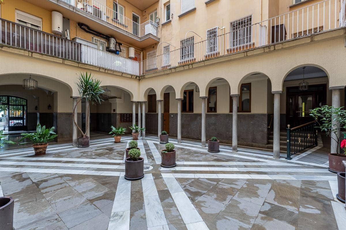 5 soveværelse Lejlighed til salg i Granada by - € 595.000 (Ref: 9732453)