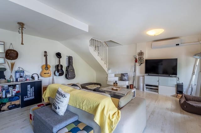 3 bedroom Terraced Villa for sale in Cenes de la Vega with pool - € 235,000 (Ref: 9732454)