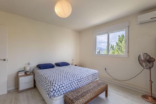 3 bedroom Terraced Villa for sale in Cenes de la Vega with pool - € 235,000 (Ref: 9732454)