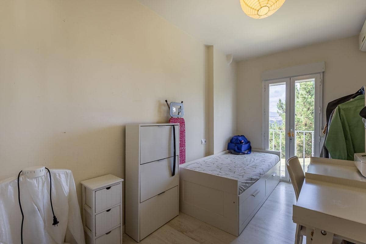 3 bedroom Terraced Villa for sale in Cenes de la Vega with pool - € 235,000 (Ref: 9732454)