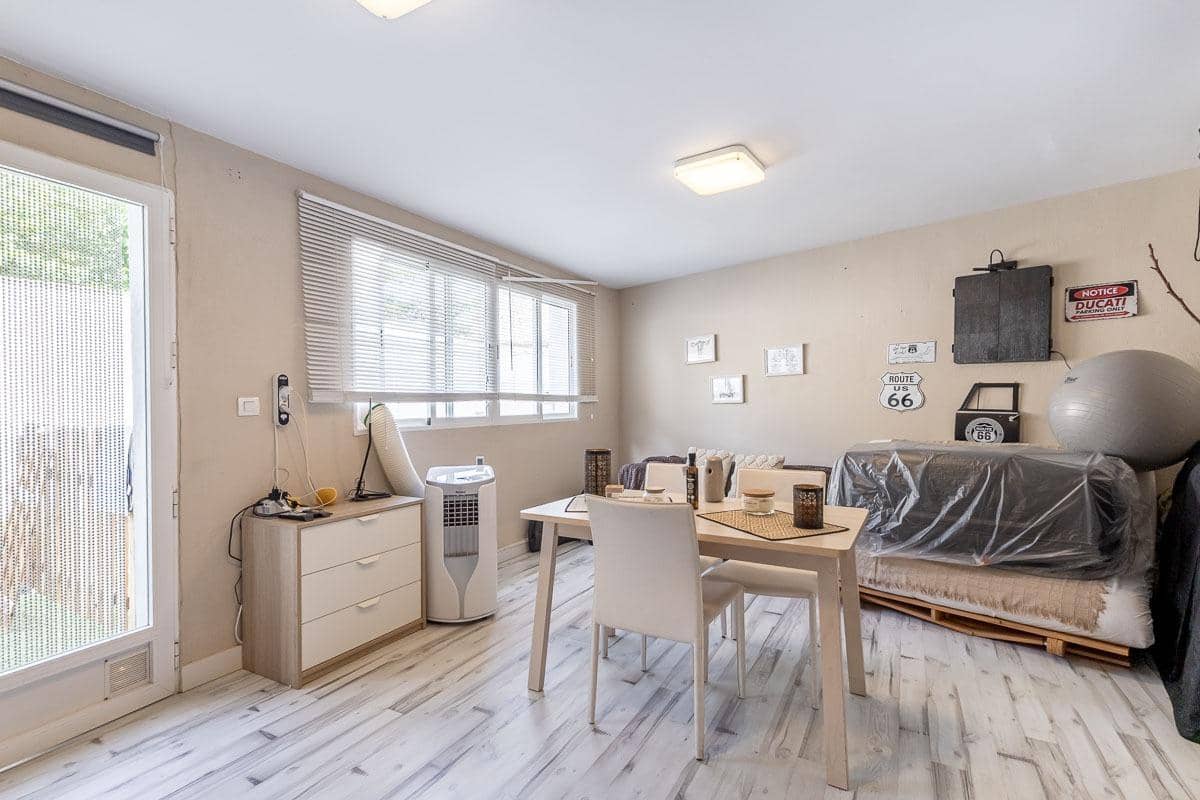 3 bedroom Terraced Villa for sale in Cenes de la Vega with pool - € 235,000 (Ref: 9732454)