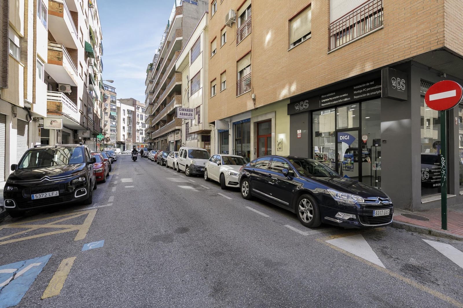 2 bedroom Apartment for sale in Granada city - € 225,000 (Ref: 9732455)