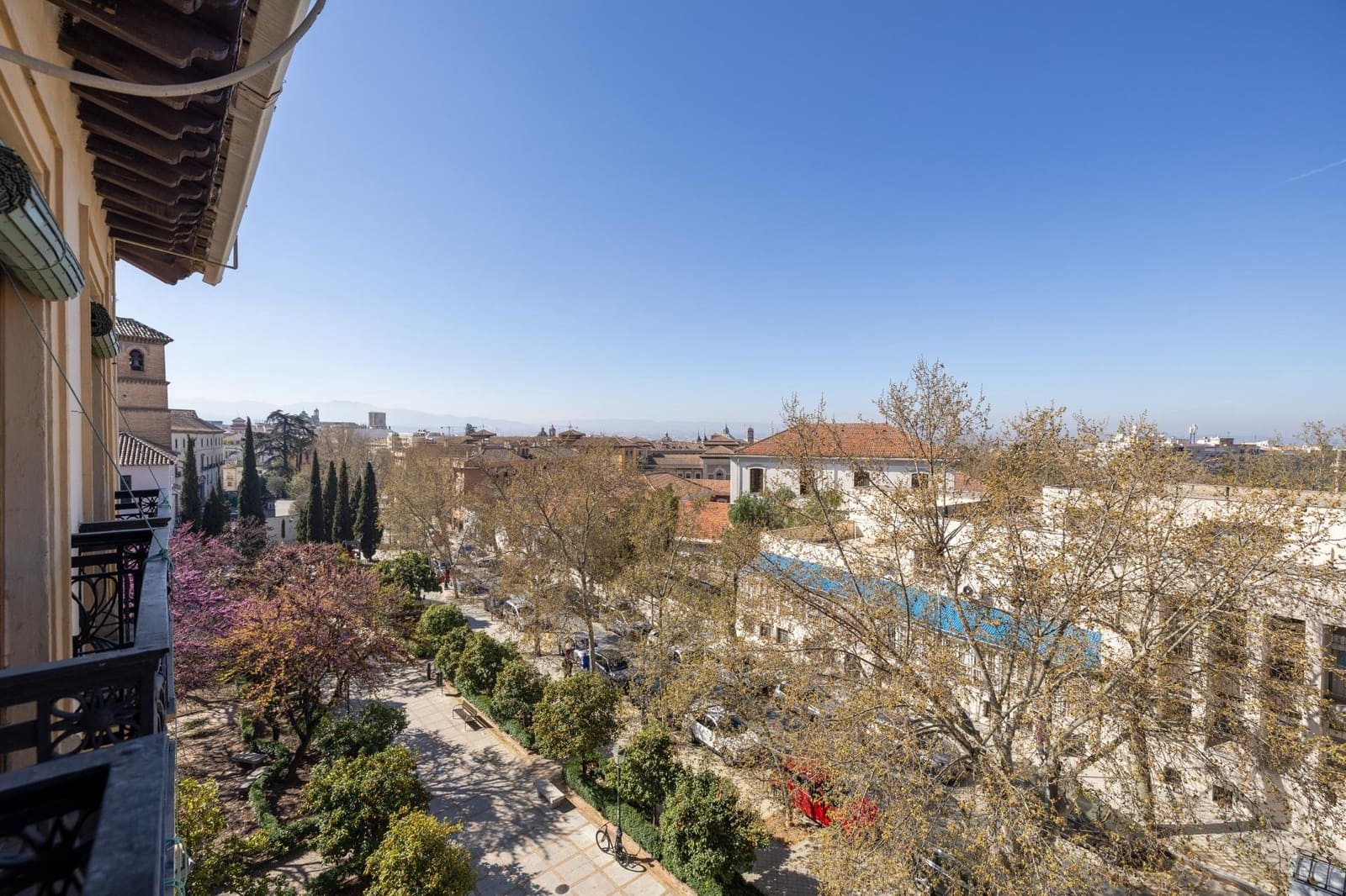 3 bedroom Flat for sale in Granada city - € 235,000 (Ref: 9732456)