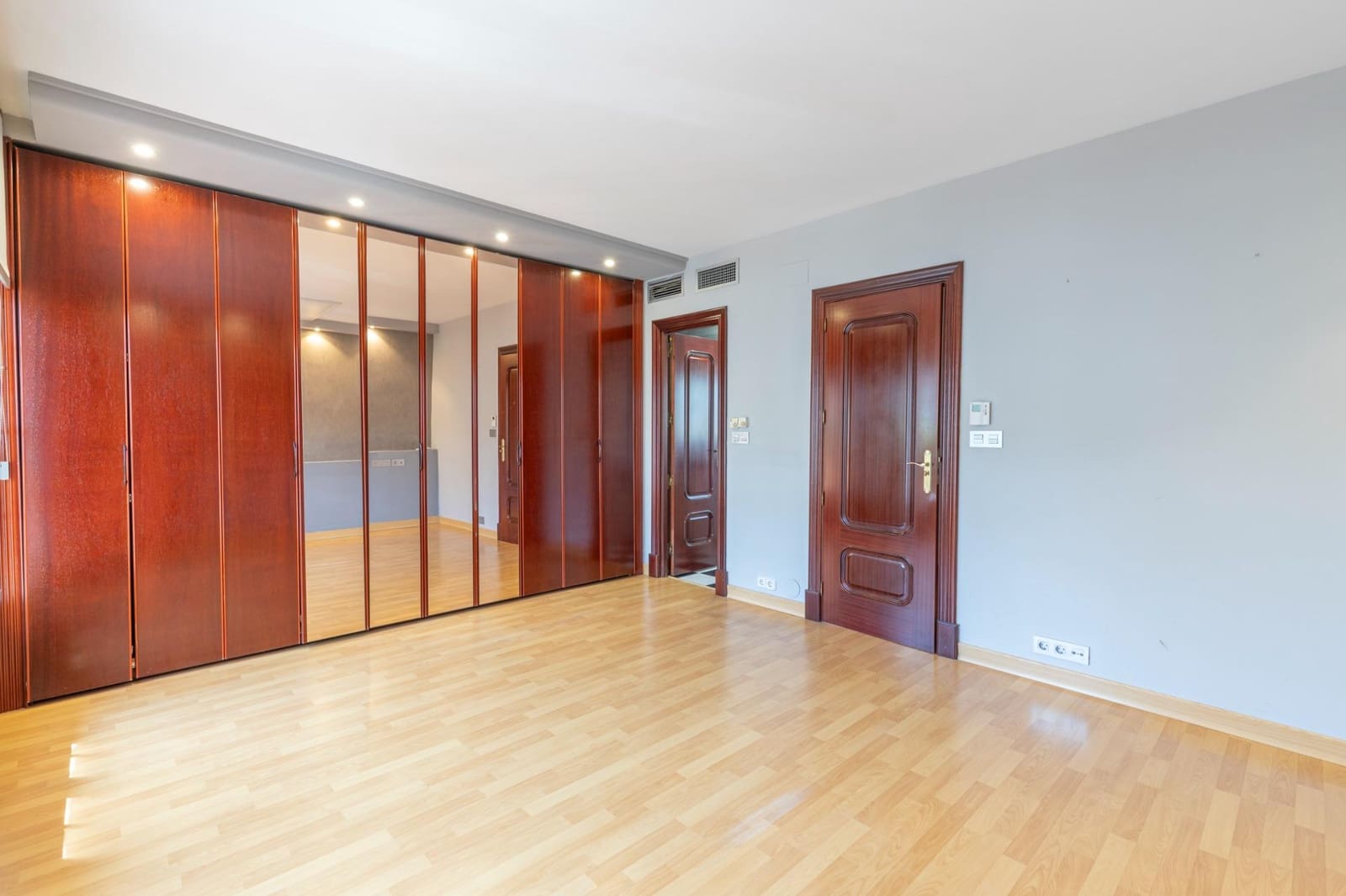 3 camera da letto Villa in vendita in Granada citta con piscina garage - 780.000 € (Rif: 9732459)