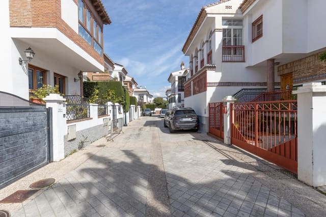 3 camera da letto Villa in vendita in Granada città con piscina garage - 780.000 € (Rif: 9732459)