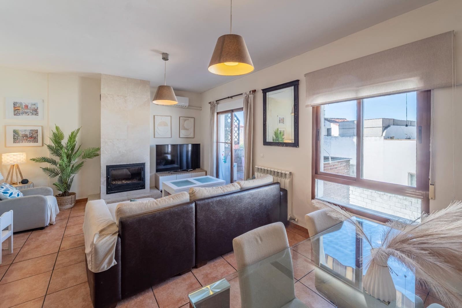 4 soveværelse Rækkehus til salg i Viznar med swimmingpool garage - € 214.900 (Ref: 9732461)