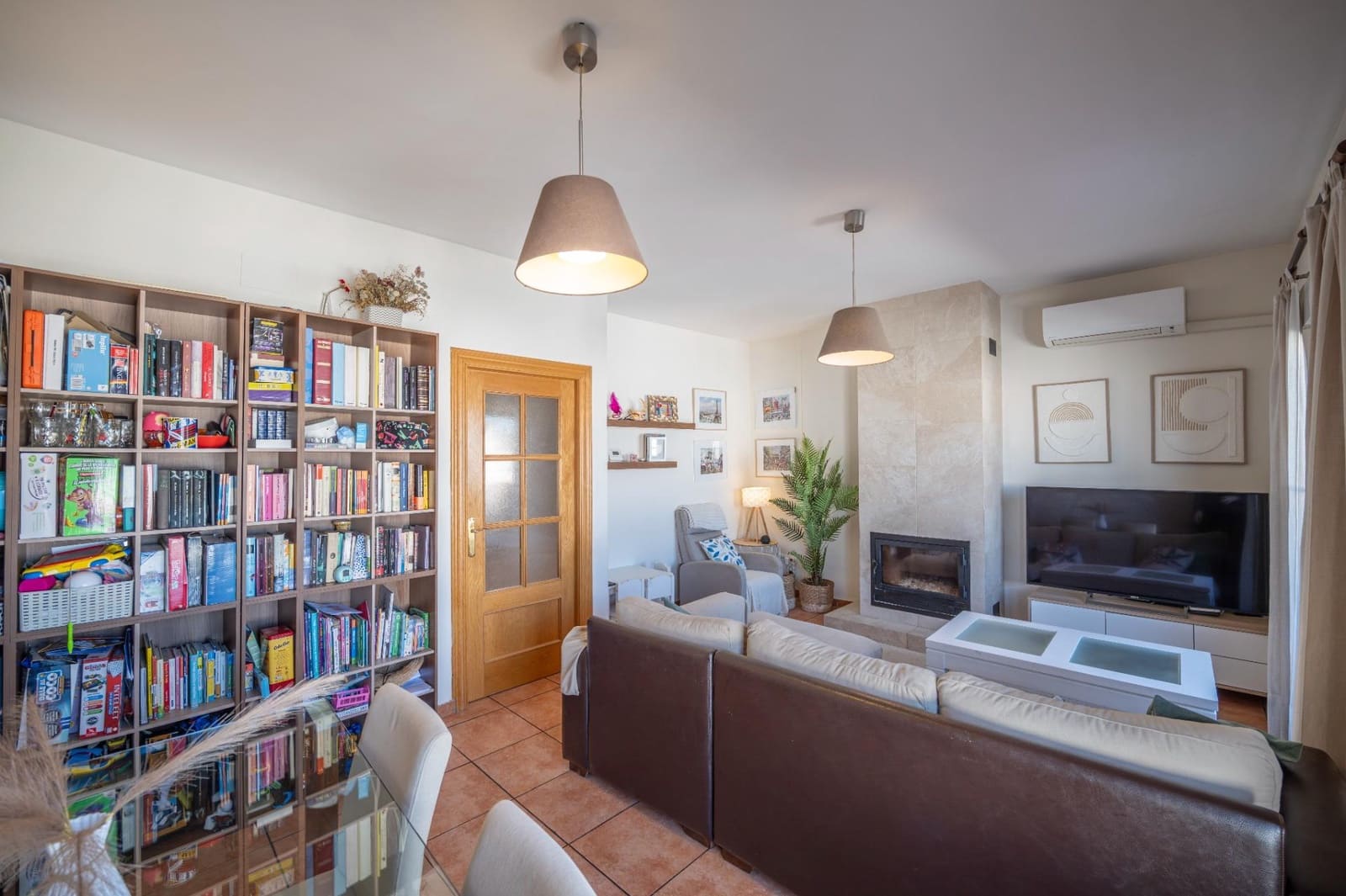 4 soveværelse Rækkehus til salg i Viznar med swimmingpool garage - € 214.900 (Ref: 9732461)