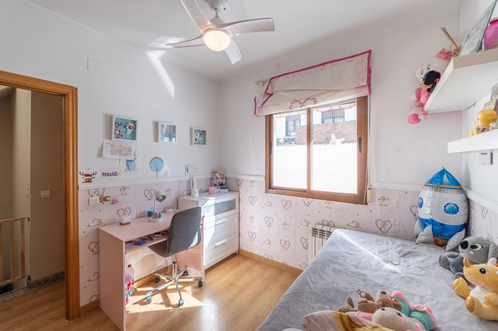 4 soveværelse Rækkehus til salg i Viznar med swimmingpool garage - € 214.900 (Ref: 9732461)