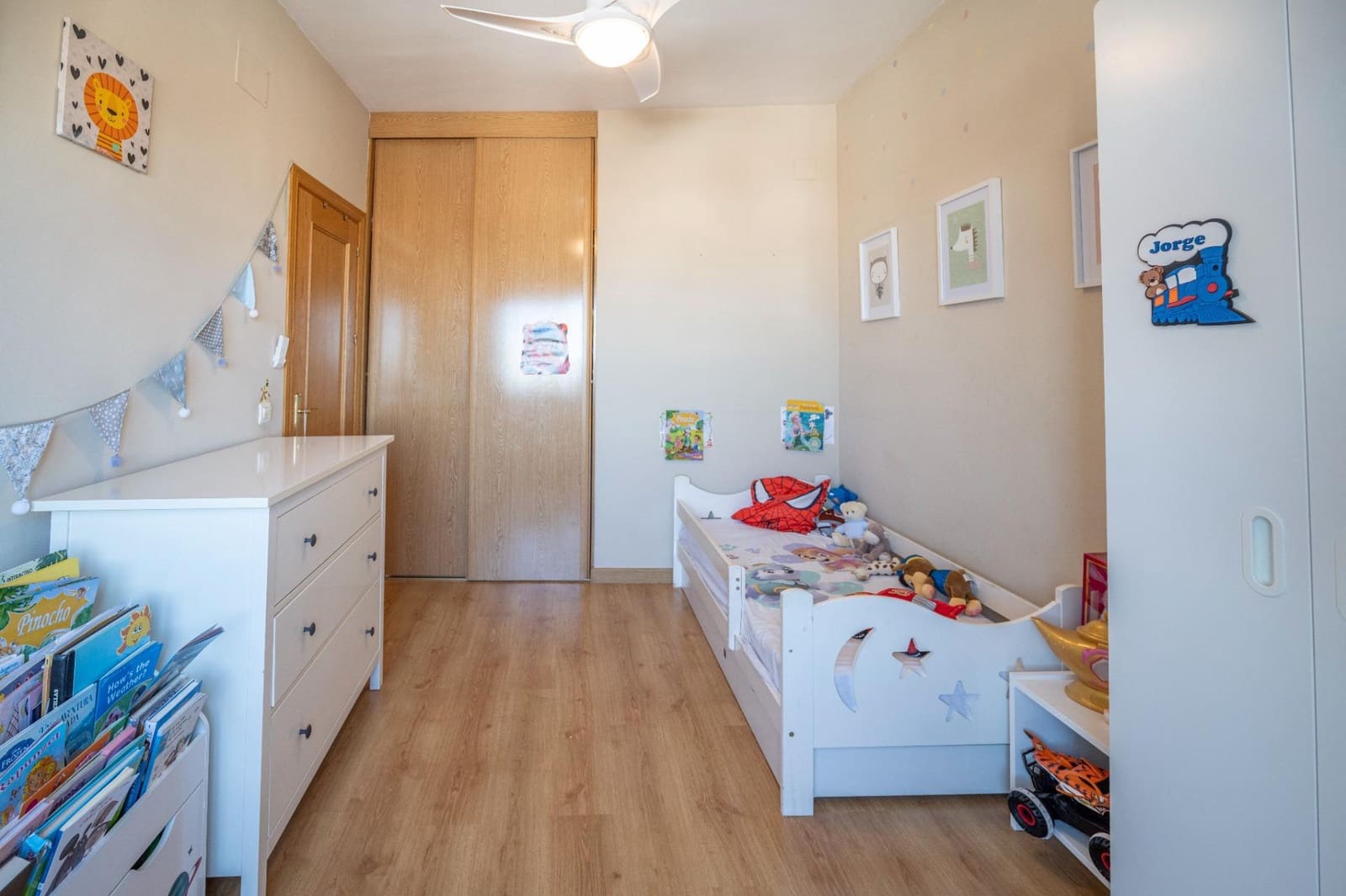 4 soveværelse Rækkehus til salg i Viznar med swimmingpool garage - € 214.900 (Ref: 9732461)